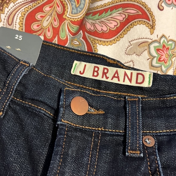 🆕 J BRAND Skinny Jeans - Picture 4 of 9